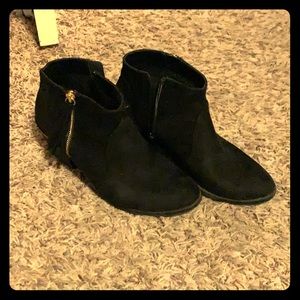 Was a gift, shoe size doesn’t fit me